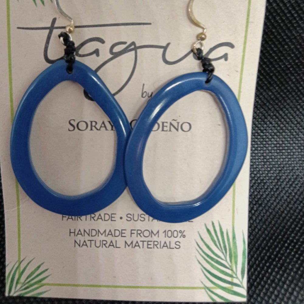 New handmade earrings by Tagua